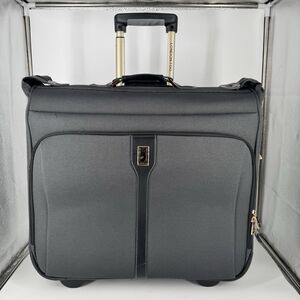 London Fog 44” Wheeled Garment Bag Rolling Luggage w Lock Keys